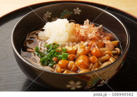 なめこおろしそば 106940562