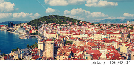 Panoramic view to Split, Croatia 106942334