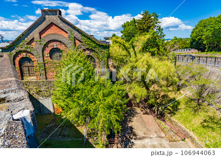 京都市左京区　煉瓦造りの蹴上水力発電所 106944063