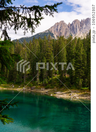 Karersee and Dolomites in background 106952807