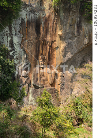 普光寺磨崖仏 普光寺磨崖仏 106954281