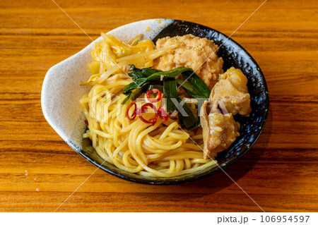 台湾もつ鍋の締めラーメン 106954597