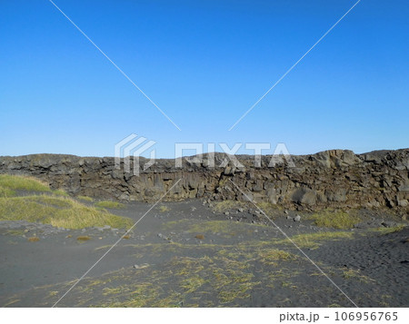 アイスランド　Bridge Between Continents　夏 106956765