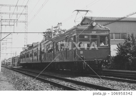 元鉄道省・木造車の東急3300形、雪が谷大塚ー御嶽山、1973年7月26日 106958342