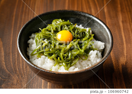 めかぶご飯 106960742