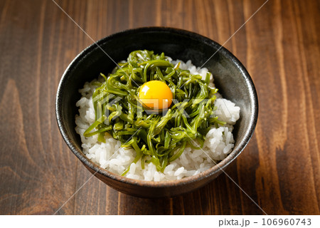 めかぶご飯 106960743