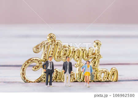 Miniature people 106962580