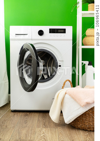 Close up of washing machine in a laundry room Close up of washing machine in a laundry room 106965411