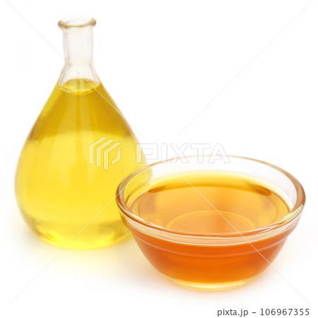 Cooking oil in different containers Cooking oil in different containers 106967355