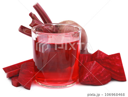 Fresh Beet with juice in glass 106968468