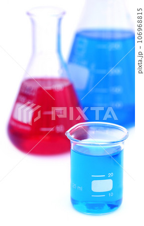 Beaker and conical flask 106968815