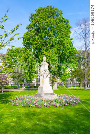 Monument to Verlaine created by Niederhausen. Luxembourg Gardens in Paris, France 106969174