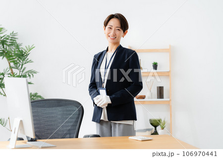 女性鑑定士イメージ 106970441