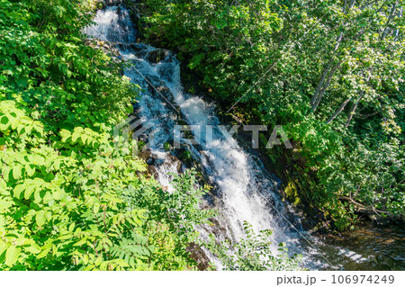（北海道）ウトロの三段の滝 106974249