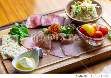 前菜の盛り合わせ 前菜の盛り合わせ 106974809