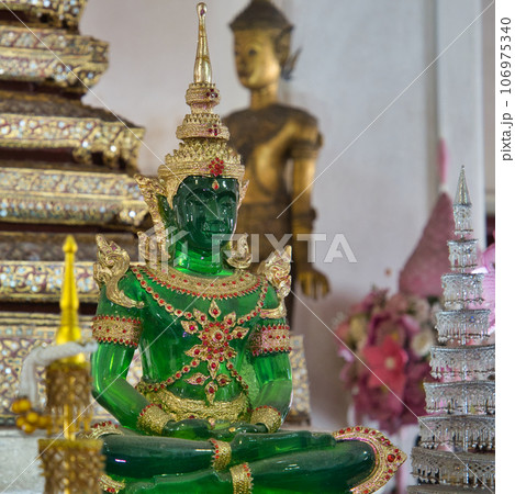 タイの仏像の写真素材 [106975340] - PIXTA