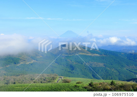 仁科峠からの富士山 仁科峠からの富士山 106975510