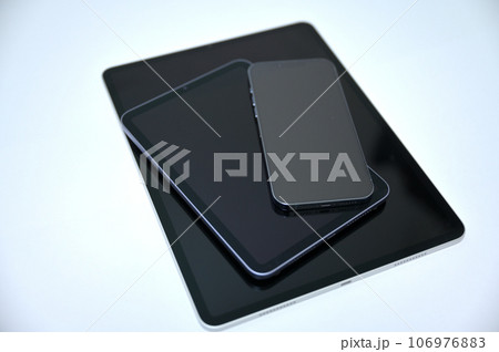 スマートフォントタブレット端末 106976883