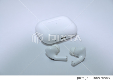 ワイヤレスイヤホン 106976905