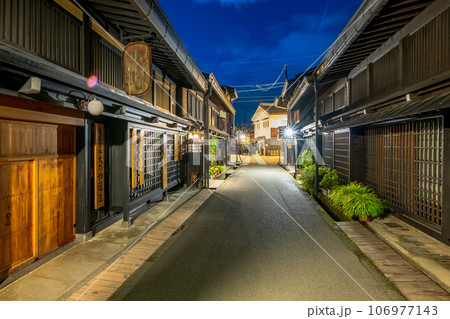 岐阜　飛騨高山の町並み　夜景 106977143