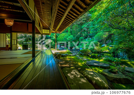 長野県　下諏訪　岩波家庭園 106977676