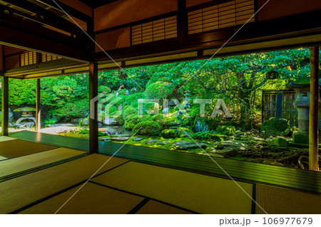 長野県　下諏訪　岩波家庭園 106977679