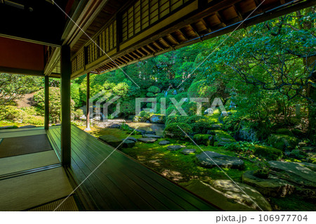 長野県　下諏訪　岩波家庭園 106977704