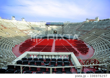 ヴェローナのアレーナ 内部_1 106978297