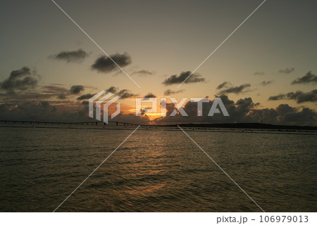 夕日 夕日 106979013