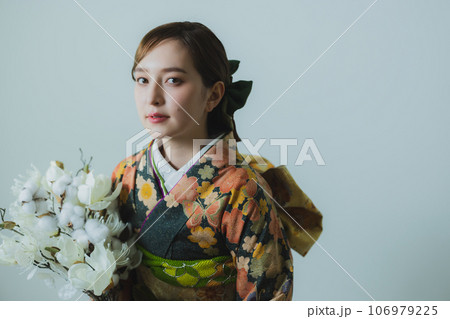 緑の振袖 106979225