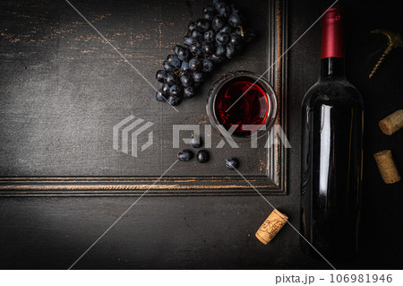 Wineglasses with grapes Wineglasses with grapes 106981946