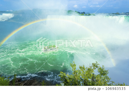 虹のかかるナイアガラの滝 / Niagara Falls 106983535