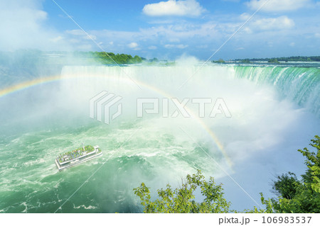 虹のかかるナイアガラの滝 / Niagara Falls 虹のかかるナイアガラの滝 / Niagara Falls 106983537