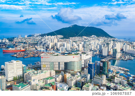 釜山タワーから眺める南浦洞と影島 釜山タワーから眺める南浦洞と影島 106987887