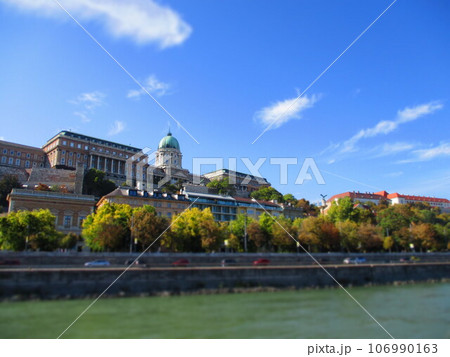 ハンガリー ブダペスト ブダ王宮 ジオラマ風 ハンガリー ブダペスト ブダ王宮 ジオラマ風 106990163