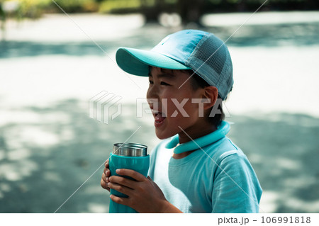 7 years old 7 years old 106991818