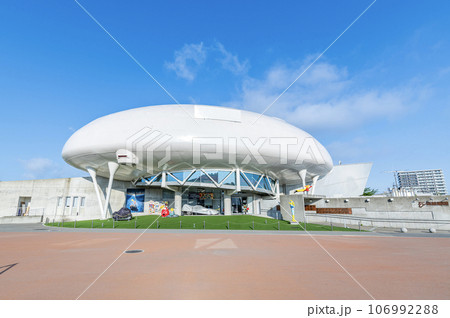 宮城県石巻市　晴天の石ノ森萬画館 106992288