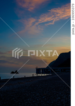 新潟県/親不知の北陸自動車道、国道8号線 新潟県/親不知の北陸自動車道、国道8号線 106995079