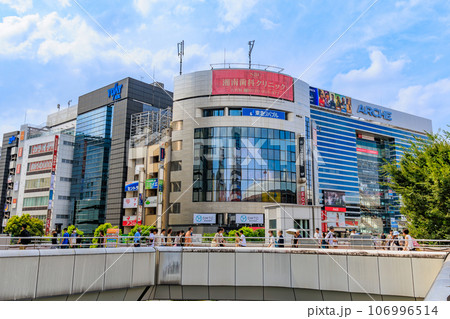 埼玉県 さいたま市 JR大宮駅前の都市風景 埼玉県 さいたま市 JR大宮駅前の都市風景 106996514