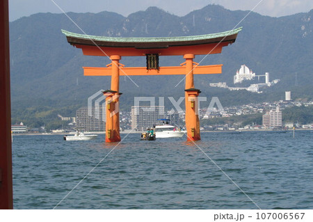 嚴島神社の大鳥居 107006567