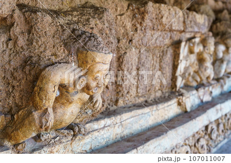 世界遺産・古代都市シーテープ遺跡のレリーフ(タイ・ペッチャブーン県) 世界遺産・古代都市シーテープ遺跡のレリーフ(タイ・ペッチャブーン県) 107011007