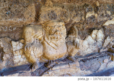 世界遺産・古代都市シーテープ遺跡のレリーフ(タイ・ペッチャブーン県) 世界遺産・古代都市シーテープ遺跡のレリーフ(タイ・ペッチャブーン県) 107011010