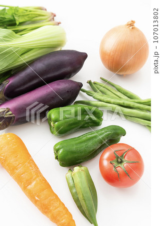野菜　白バック　俯瞰撮影 107013802