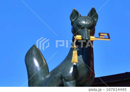 京都 伏見 稲荷 いなり きつね 狐 カギ 鍵 神社仏閣の写真素材 [107014495] - PIXTA