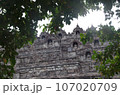 海外旅行、インドネシアの仏教寺院　ボロブドゥール 107020709