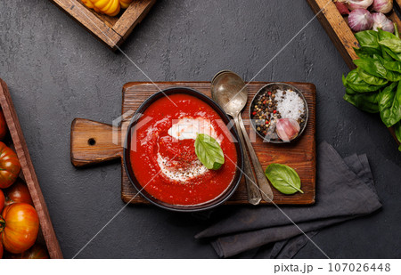 Refreshing homemade cold tomato gazpacho soup 107026448