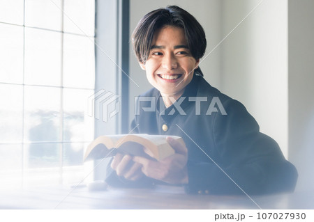 高校生　勉強 107027930