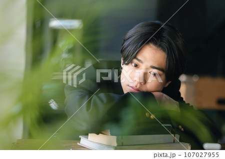 高校生　勉強 107027955