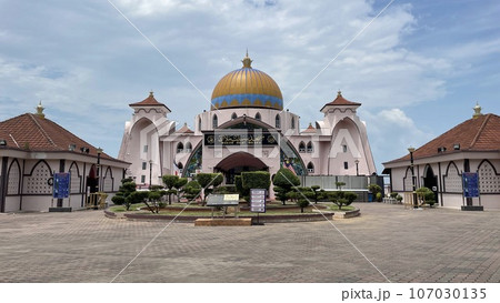 Masjid Selat Melaka, iconic mosque in Malacca Masjid Selat Melaka, iconic mosque in Malacca 107030135