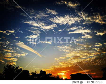 街と夕景 107034559